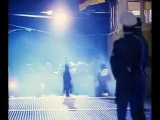 A la caza del lobo rojo Tráiler VO