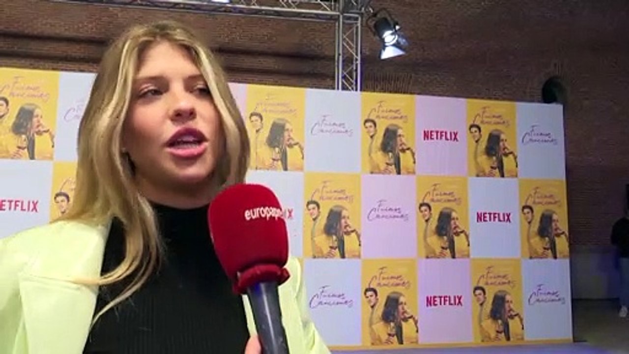 Anita Matamoros tiende la mano a su padre, Kiko Matamoros