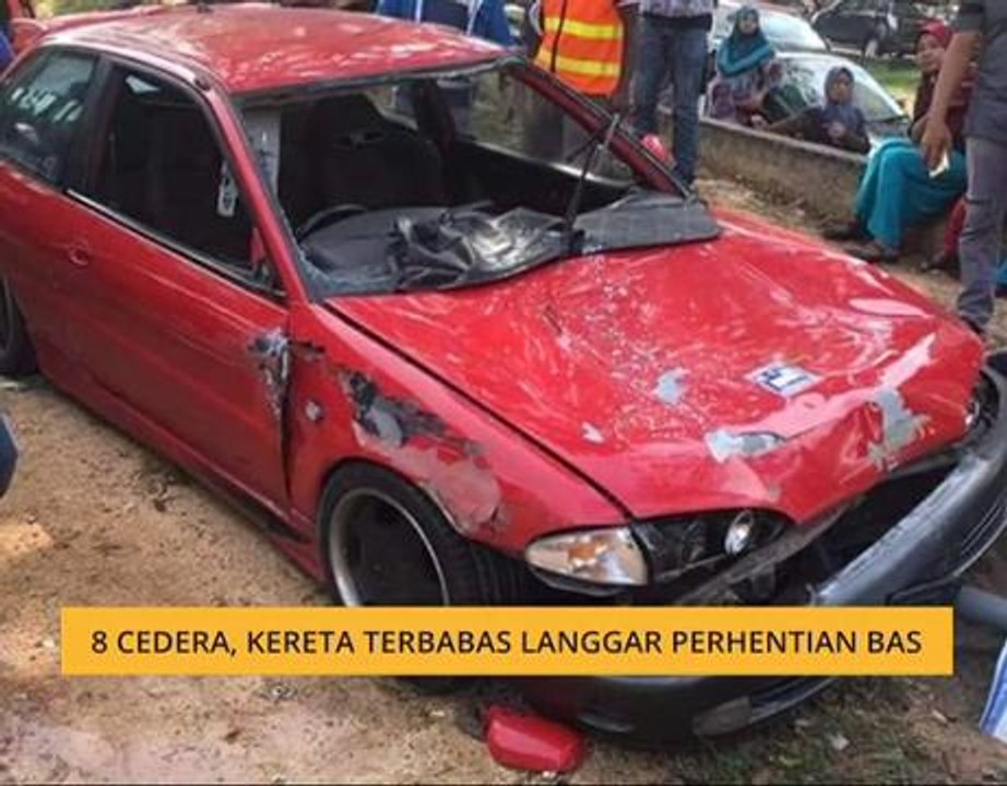8 cedera, kereta terbabas langgar perhentian bas