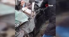 Sosyal medyayı ayağa kaldıran görüntüler: Rus tankı otomobili ezdi