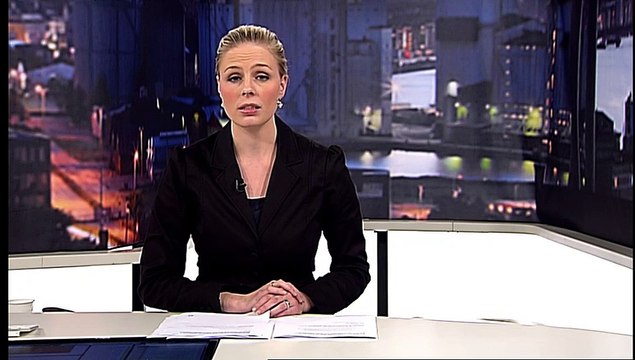19:30 Nyheder & vært Sophie Grønlund Sondrup | Vizitten & vært Zita Hvid | Vejret & vært Anders Brandt | 25 November 2011 | TV2 NORD - TV2 Danmark