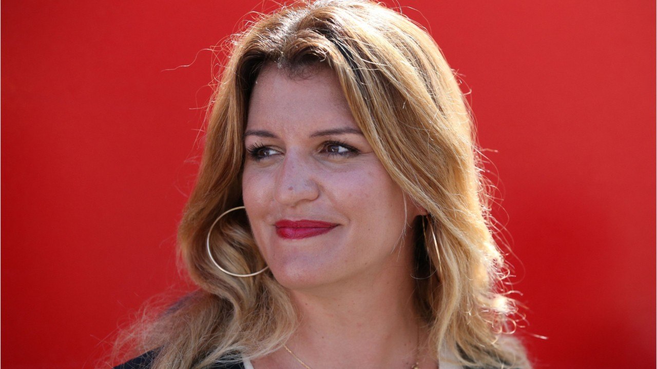 FEMME ACTUELLE - Marlène Schiappa : ces textos surprenants qu'elle envoie à Cyril Hanouna