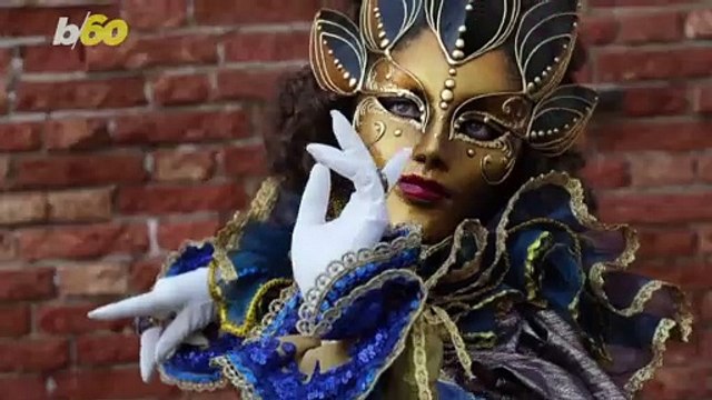 The Venice Carnival Is Back and the Costumes Are Beautiful