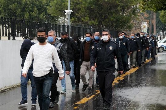MANAVGAT'TA FUHUŞ OPERASYONU: 20 GÖZALTI