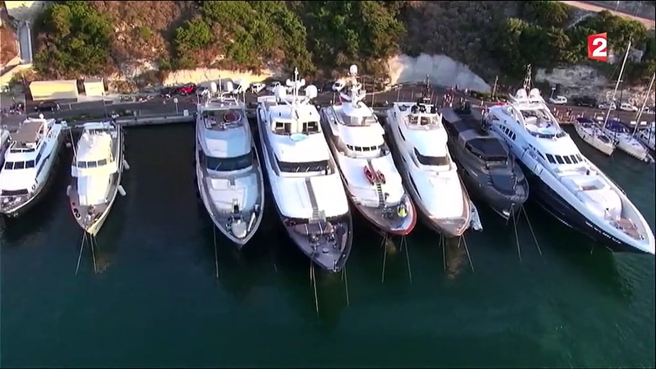 Guerre en Ukraine : Kiev, la capitale, prise pour cible dans les combats