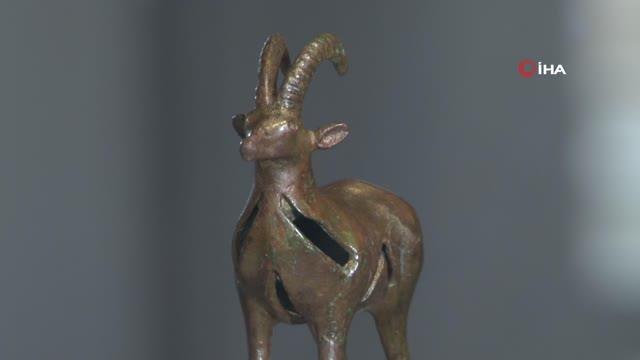 Türkiye'ye geri getirilen 28 tarihi eser İstanbul Arkeoloji Müzesi'nde sergileniyor