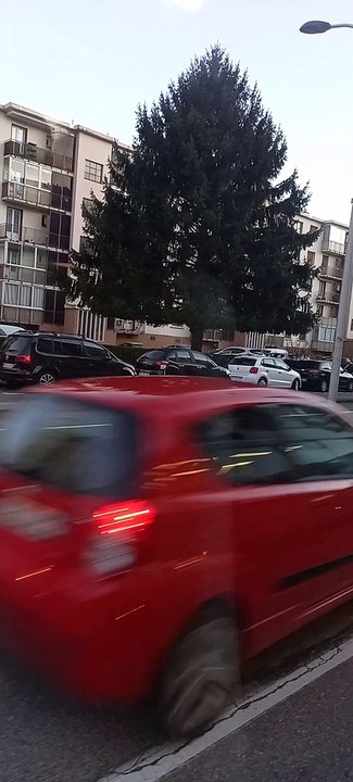 Ligne Bus C6 GRENOBLE Oxford #Grenoble #France  (2)