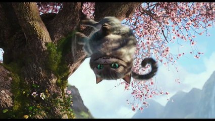 Alicia a través del espejo Tráiler (2)