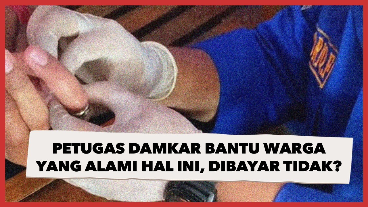 Petugas Damkar Bantu Warga yang Alami Hal Ini, Warganet Penasaran: Bayar Tidak Sih?
