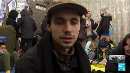 Guerre en Ukraine : entre fatigue et angoisse, les civils se cachent dans les souterrains de Kiev, ou tentent de fuir