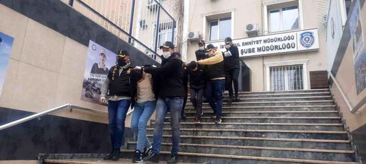 Zeytinburnu'nda yaklaşık 11 milyon TL gasp eden şüpheliler adliyeye sevk edildi