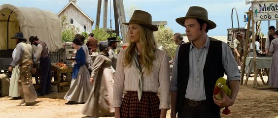 Pueblo chico, pistola grande Tráiler (3)