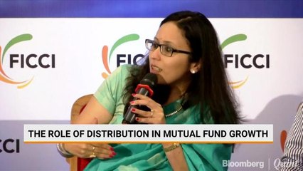 Money Continues To Rush Into Mutual Funds