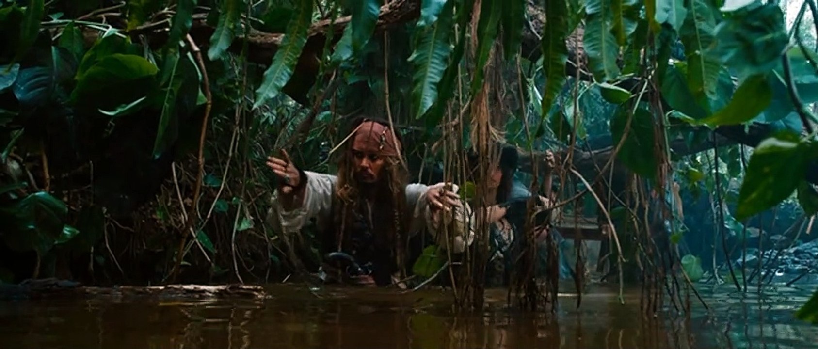 Piratas del Caribe: Navegando aguas misteriosas Tráiler (2)