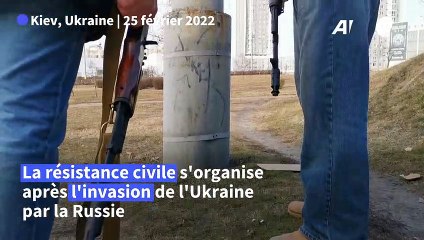 Ukraine: la résistance civile s'organise à Kiev