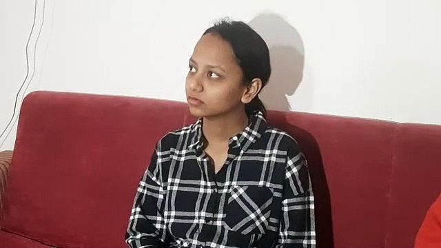 Video: यूक्रेन में युद्ध के बीच सुरक्षित वडोदरा लौटी प्राची, कहा, ऐसा लगा जैसे मौत के मुंह से वापस आई