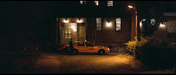 Lugares oscuros Tráiler (2)