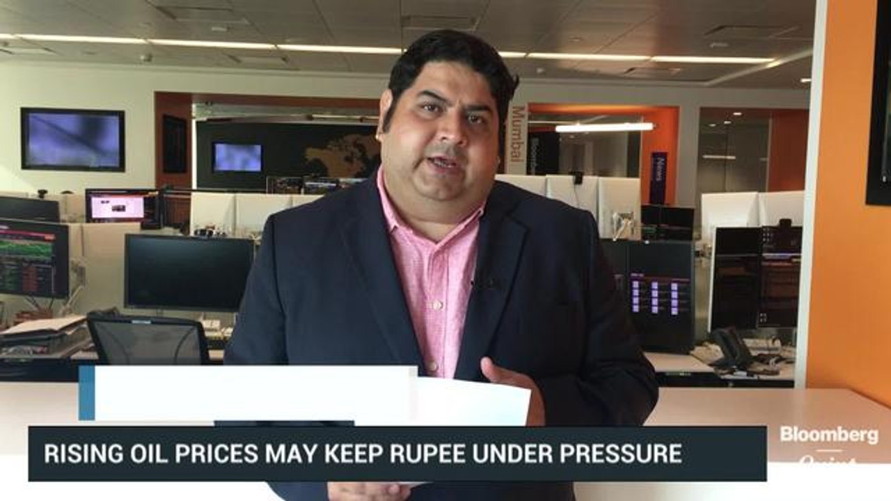 Oil Prices May Keep Rupee Under Pressure