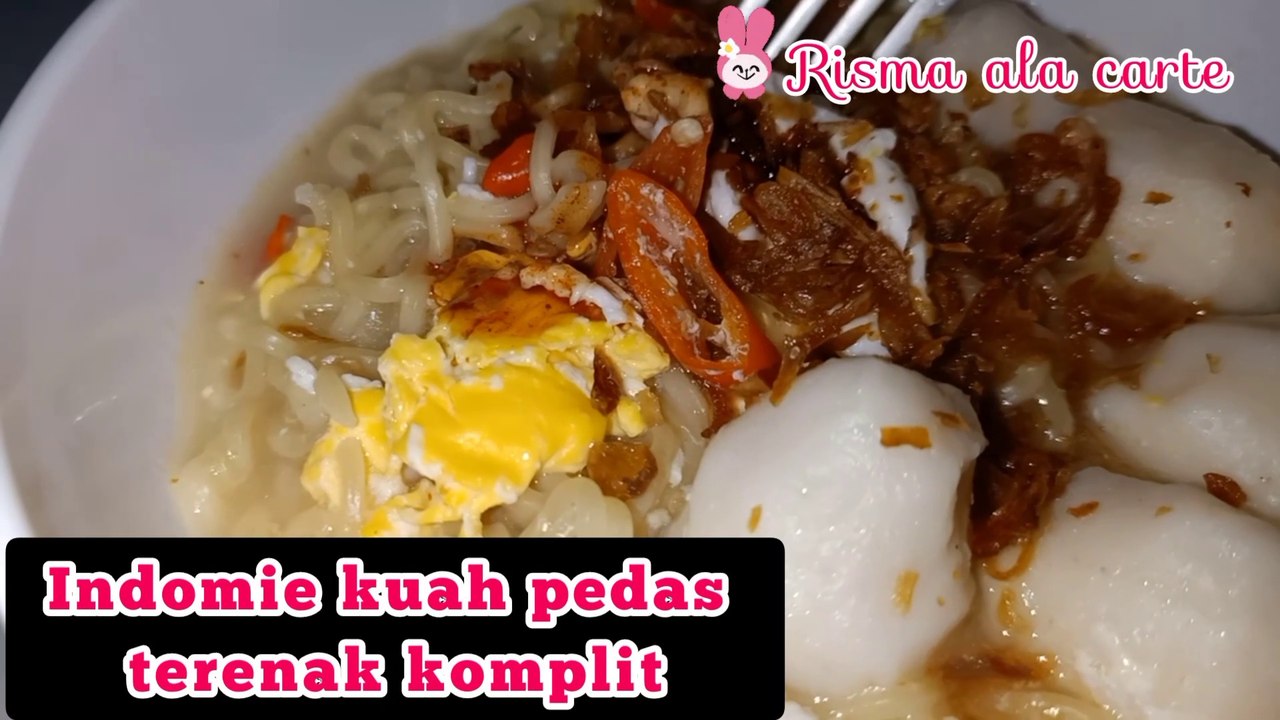 Mie Rebus pedas,Indomie kuah pedas komplit,mie instan pedas komplit