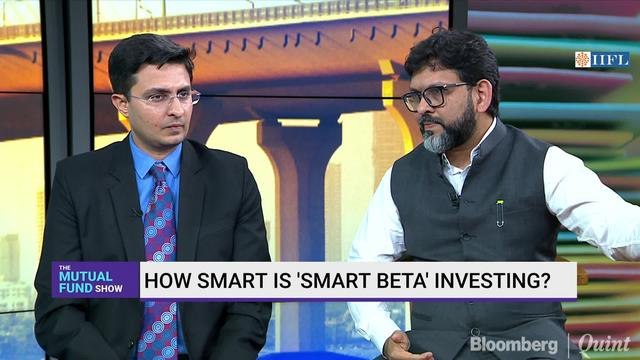 Pros & Cons Of Investing In Smart Beta Fund