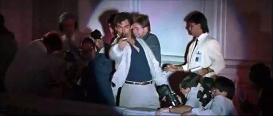 007: Su nombre es peligro Tráiler VO