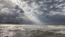 WONDERFUL SCENE OF WAVES AND WHITE CLOUDS