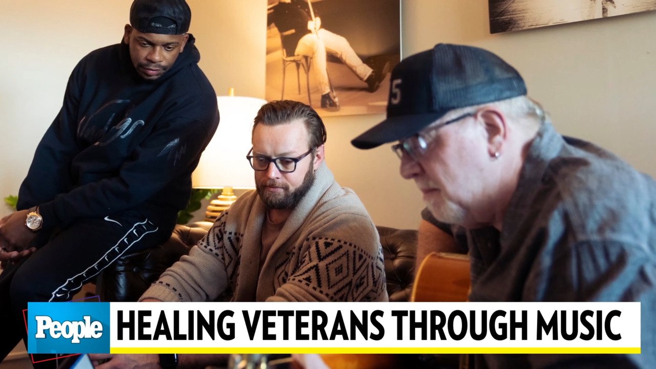 Country Star Jimmie Allen Helps Combat Vet Writ...