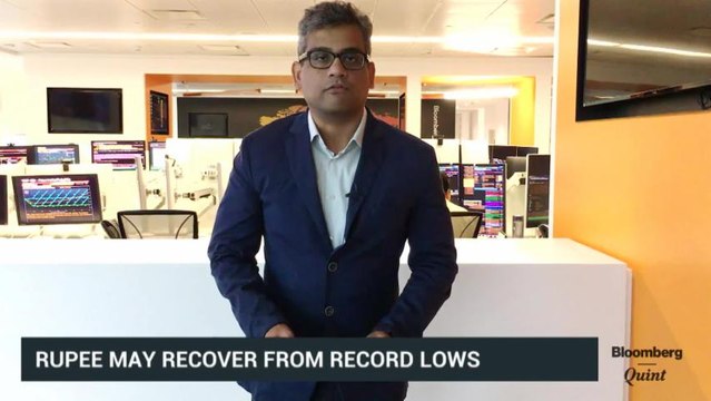 Rupee, Bonds May Gain After Truncated Week Of Trade