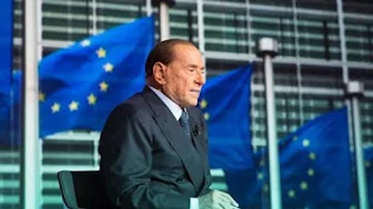 Il Cav cond@nna le viol3nze. Il suo impegno per la pace