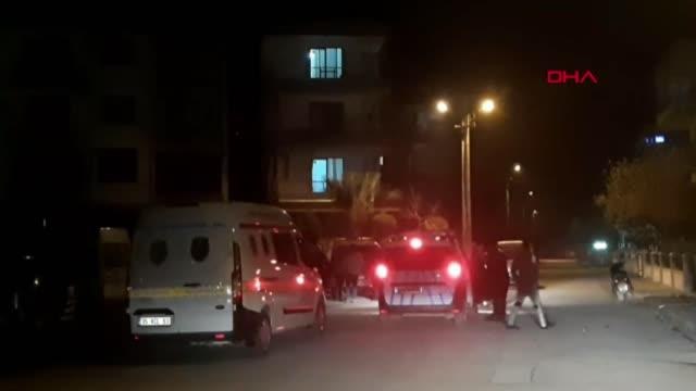 İzmir -Eşinin aldattığını ileri sürerek 7 kez sırtından bıçakladı, boğazını kesti