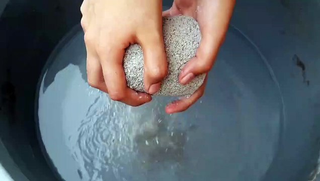 ASMR Smokey White Grainy Sand Cement Nonstop Water Crumble Cr: asmr crumble yt
