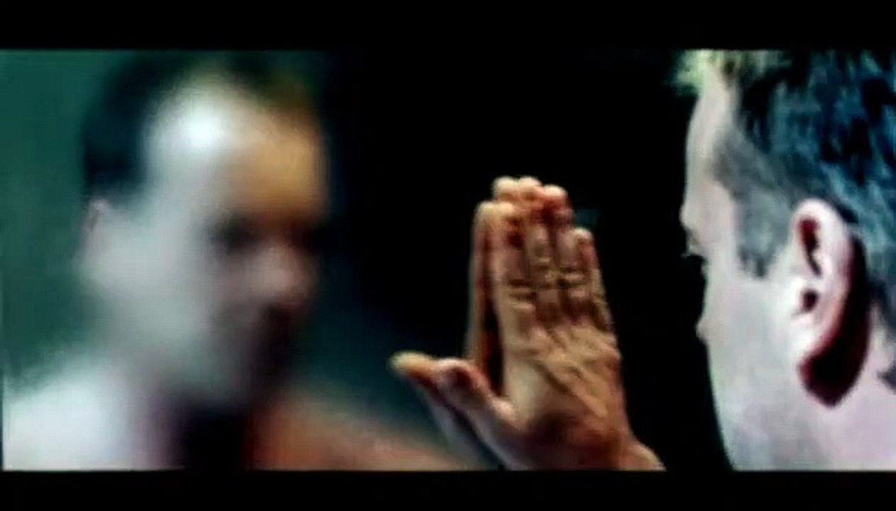 Espejos siniestros Clip