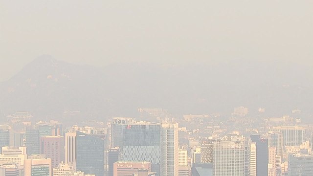 [날씨] 주말, 포근하지만 공기 탁해...전국 강풍 동반 비 / YTN