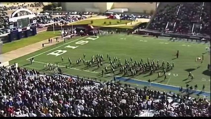 'Under The Stadium Lights' - Tráiler oficial