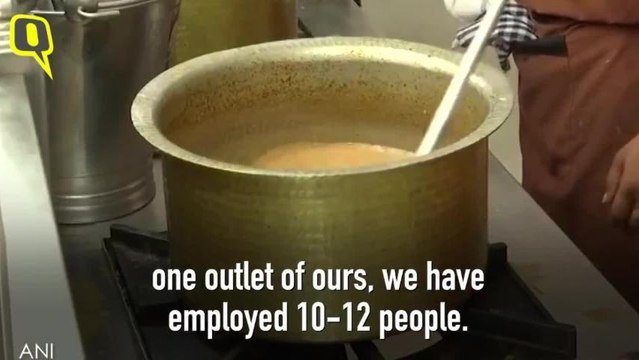 Pune Based Navnath Yewle Earns Rs 12 Lakh Per Month By Selling Tea