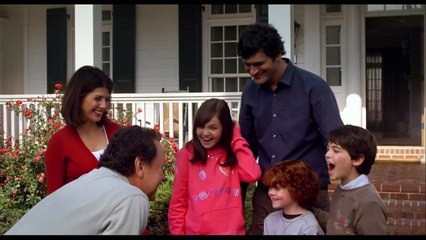 S.O.S.: Familia en apuros Tráiler (2) VO