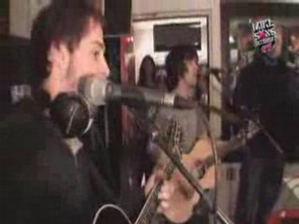 Panic - Nine In The Afternoon [acoustique - NRJ - 05.03.08]