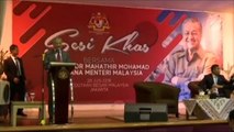 Tun Dr Mahathir bertemu rakyat Malaysia di Jakarta