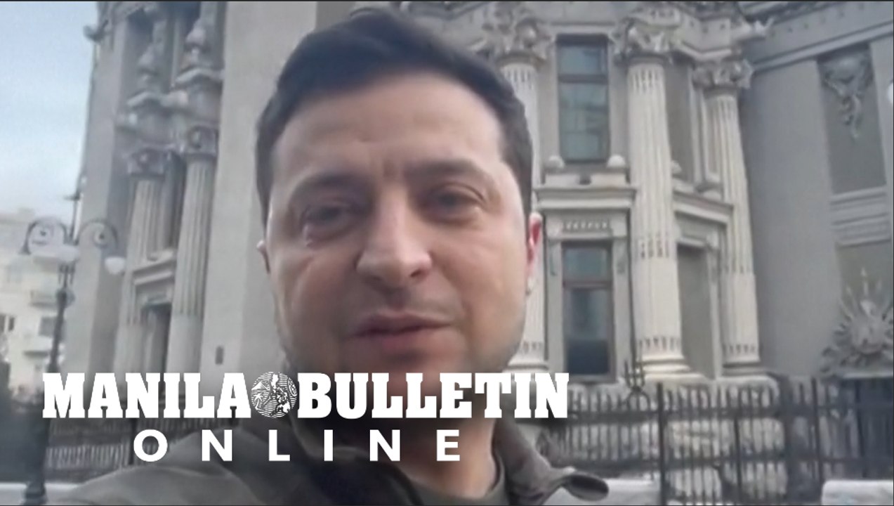 "We will not lay down any weapons": Ukraine's President Zelensky