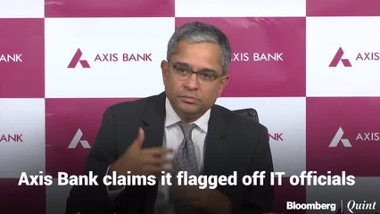 IT Officials Turn Up At Axis Bank Branches