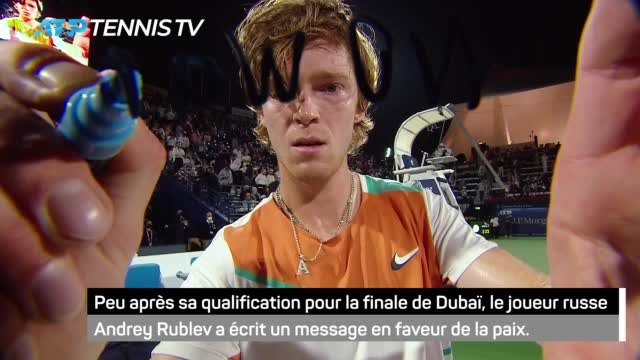 Guerre en Ukraine - Le message de paix d'Andrey Rublev après sa victoire à Dubaï