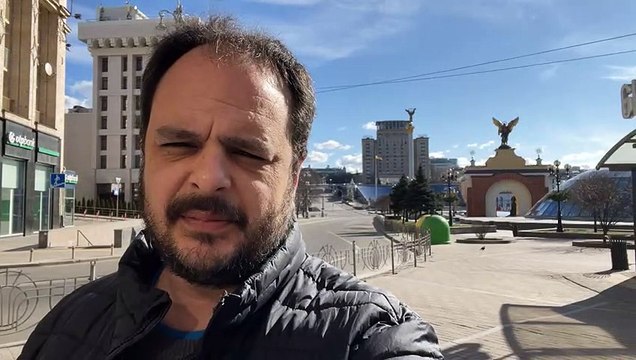 Alberto Sicilia, enviado especial a Kiev: El combate está llegando a las calles de la ciudad y esta noche se escuchaban tiros de manera continuada