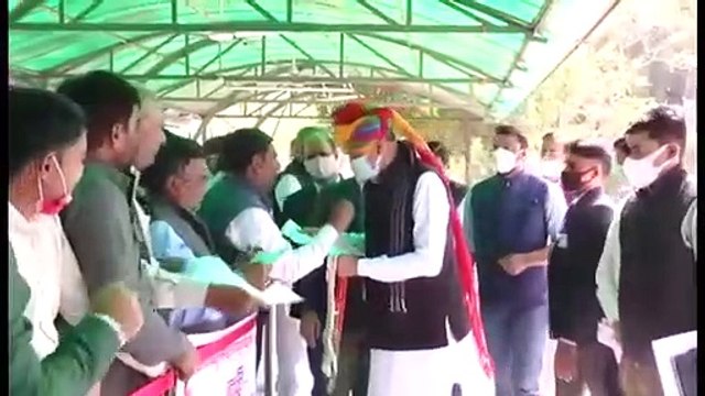 VIDEO : 'पुरानी' पेंशन स्कीम लागू होने से कर्मचारियों में 'नई' ऊर्जा, देखें कैसे जता रहे सीएम Ashok Gehlot का आभार