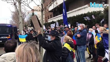 Concentración frente a la Embajada rusa en Madrid