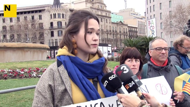 Protesta a Barcelona contra l’atac de Putin i per demanar a Europa que intervingui en el conflicte