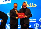 Bakan Kasapoğlu, Bursa'daki Gençlik ve Spor Yatırımları Protokol Töreni'nde konuştu