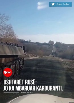 “T’ju tërheqim drejt Rusisë”? Shoferi ukrainas shkëmbëhet me ushtarët rusë që kanë mbetur në mes të rrugës