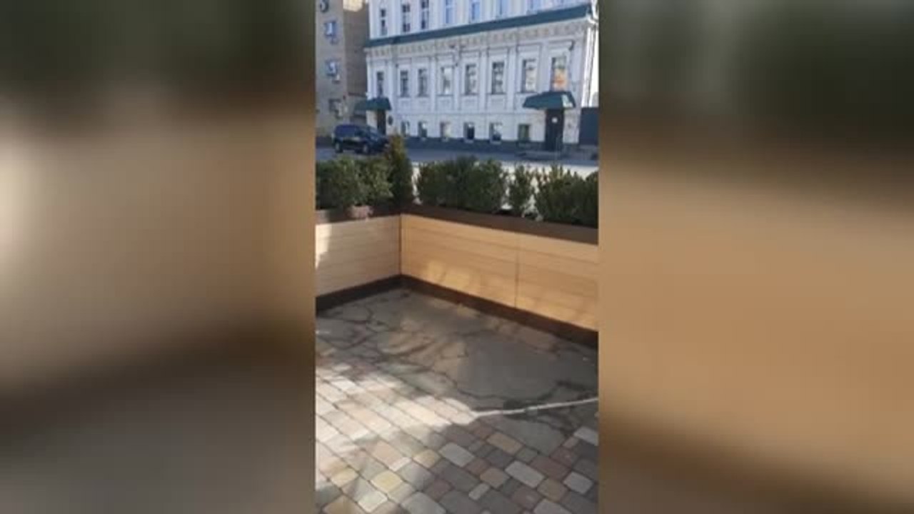 Miles de Ucranianos se quedan en su país: "Es nuestra tierra y queremos ayudar a nuestro ejército"