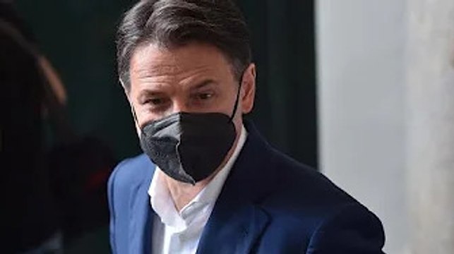 Green pass, M5s in rivolta c.o.ntro Giuseppe Conte: E la Costituzione? , c@os sul certificato
