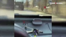 Ukraynalı kadının Rus aracına molotof attığı anlar kameralara yansıdı
